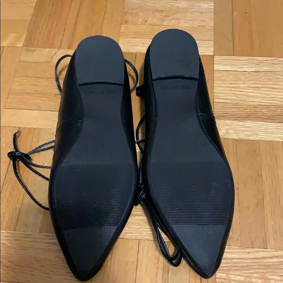 ⭐️3/$20⭐️ NWOT Old Navy lace-up flats - Picture 2 of 3